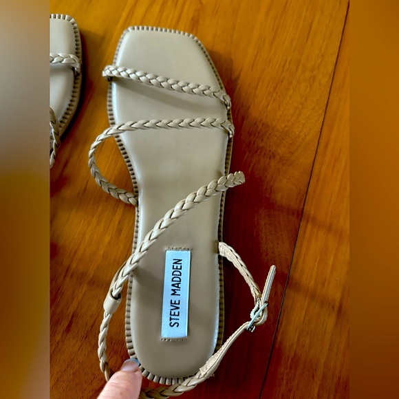 Steve Madden nude sandals - Picture 3 of 5
